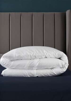 Slumberdown przypomina kołdrą puchową (13,5 tog)