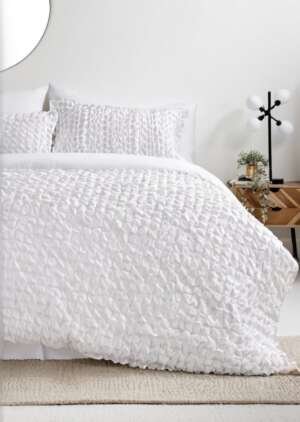 Biała poszewka na kołdrą