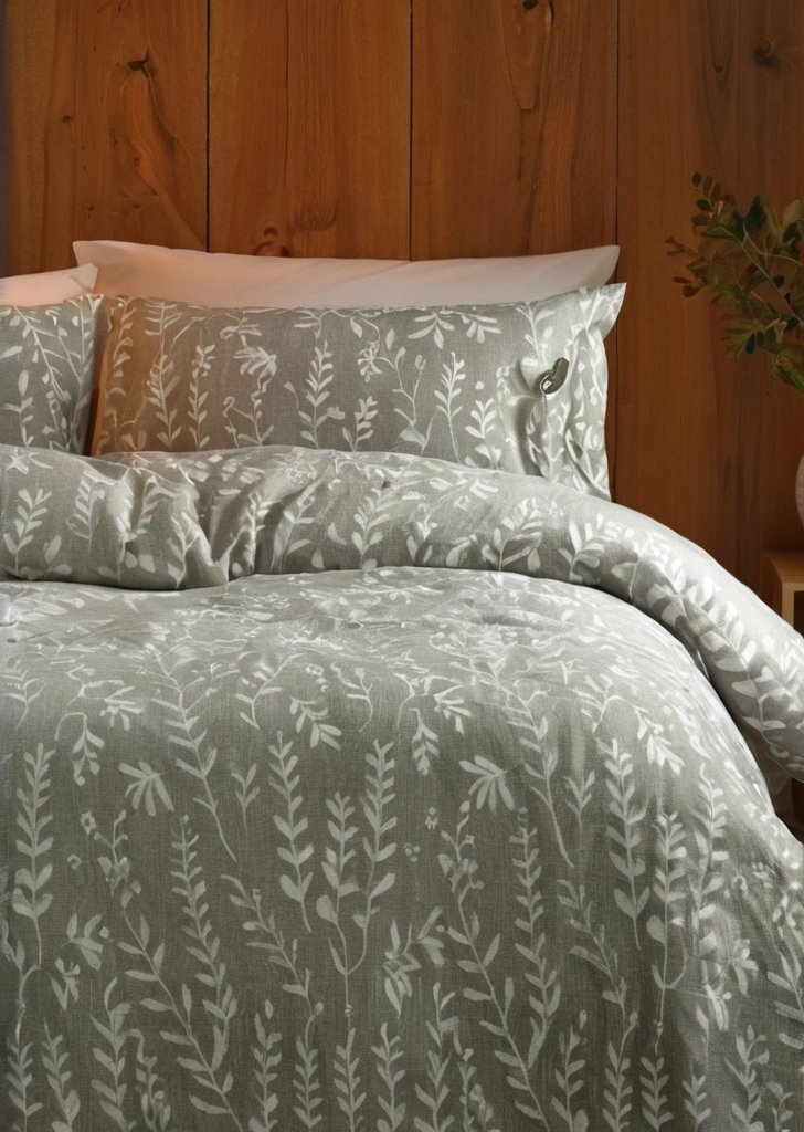 Zestaw zielonych poszewek na kołdrą z miąkkiego polaru Winter Foliage - obrazek 2