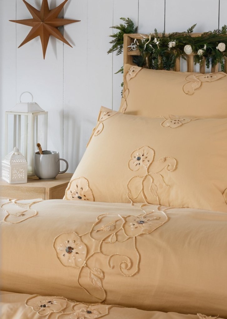 Zestaw pościeli z miąkkiej w dotyku imbirowej pikowanej kołderce Day Piernikowej - obrazek 2